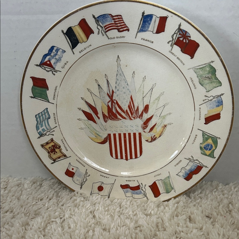 Old Glory Decorative Plate with Gold Accent 9 inch